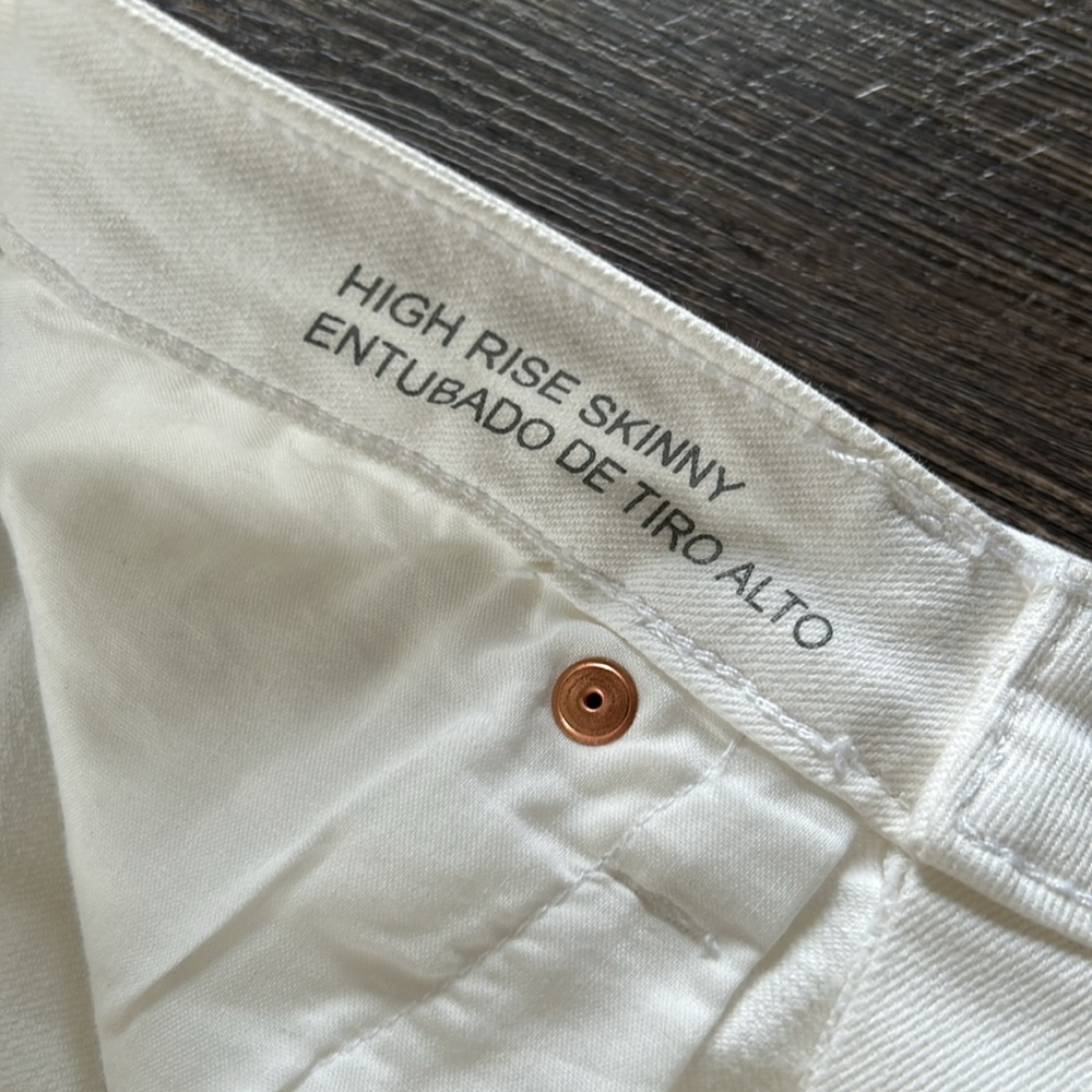 Wild Fable Women’s White Distressed Ripped Skinny Jeans Raw Hem Size 8 - Picture 5 of 10